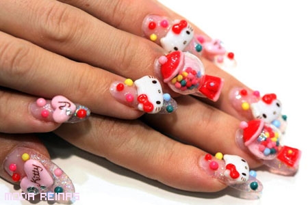  Kitty Stickers on Manicure De Hello Kitty